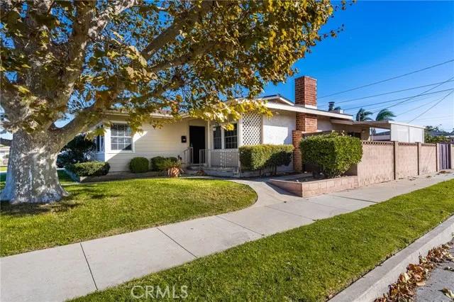 2102 E Napa Place, Anaheim Ca 92806 | Detached 1