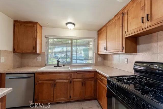 18727 Nadal Street, Canyon Country Ca 91351 | Detached 19