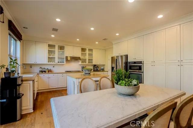 121 Beechmont, Irvine Ca 92620 | Detached 20