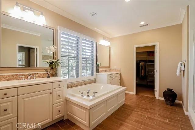 121 Beechmont, Irvine Ca 92620 | Detached 34