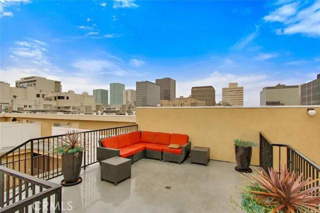 514 S Catalina Street # 308, Los Angeles Ca 90020 | Apartment 9