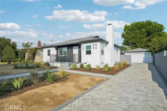 8142 Irvine Avenue, North Hollywood Ca 91605 | Detached 0