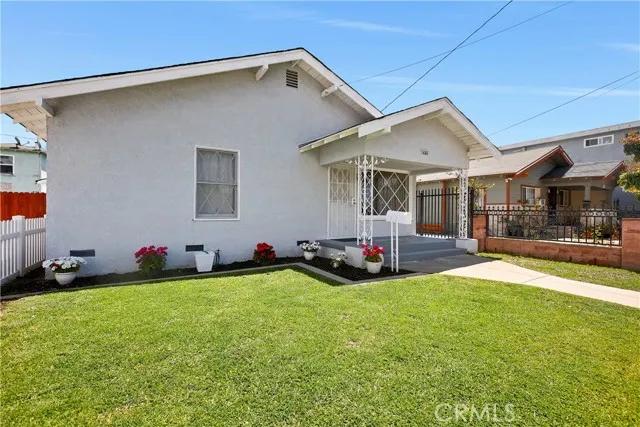 1446 Orange Avenue, Long Beach Ca 90813 | Detached 4