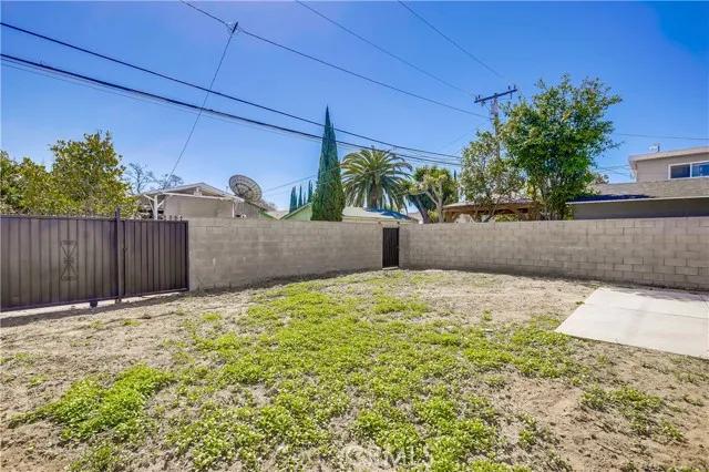 1446 Orange Avenue, Long Beach Ca 90813 | Detached 39