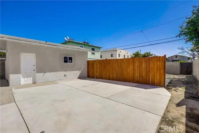 1446 Orange Avenue, Long Beach Ca 90813 | Detached 37