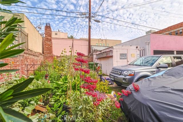 144 S Kenmore Avenue, Los Angeles CA 90004 | Multi Family 13