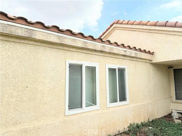 2594 Gunnison Way, Colton Ca 92324 | Detached 40