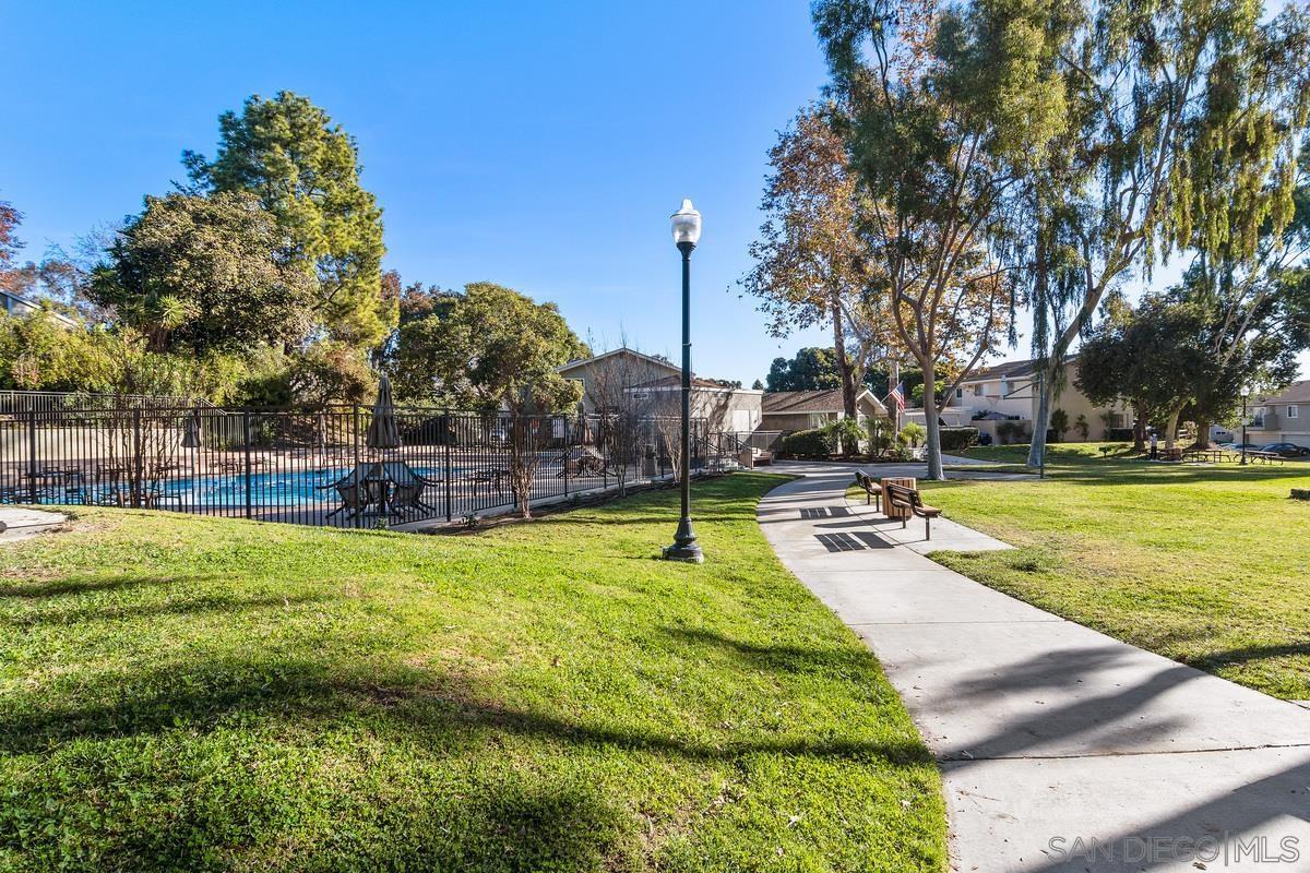 7884 Camino Glorita, University City CA 92122 | Townhouse 16