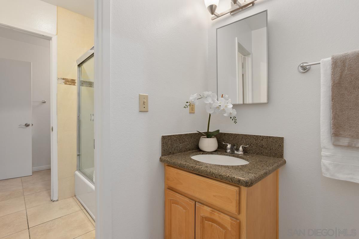 7884 Camino Glorita, University City CA 92122 | Townhouse 12