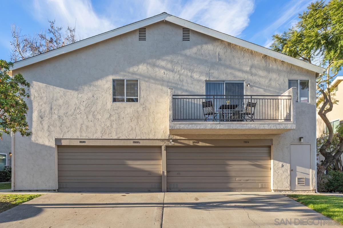 7884 Camino Glorita, University City CA 92122 | Townhouse 0