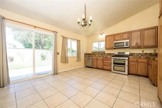 12502 Fern Avenue, Chino Ca 91710 | Detached 4