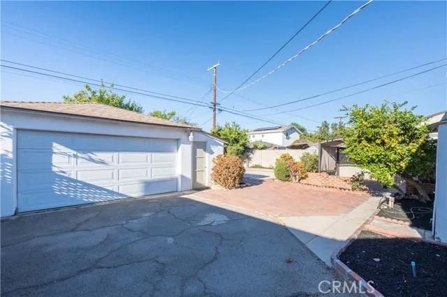 8607 Stansbury Avenue, Panorama City Ca 91402 | Detached 21