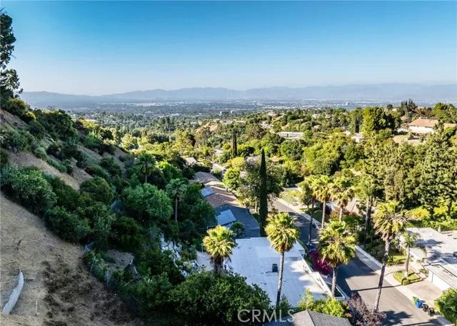 3453 Green Vista Drive, Encino Ca 91316 | Detached 31