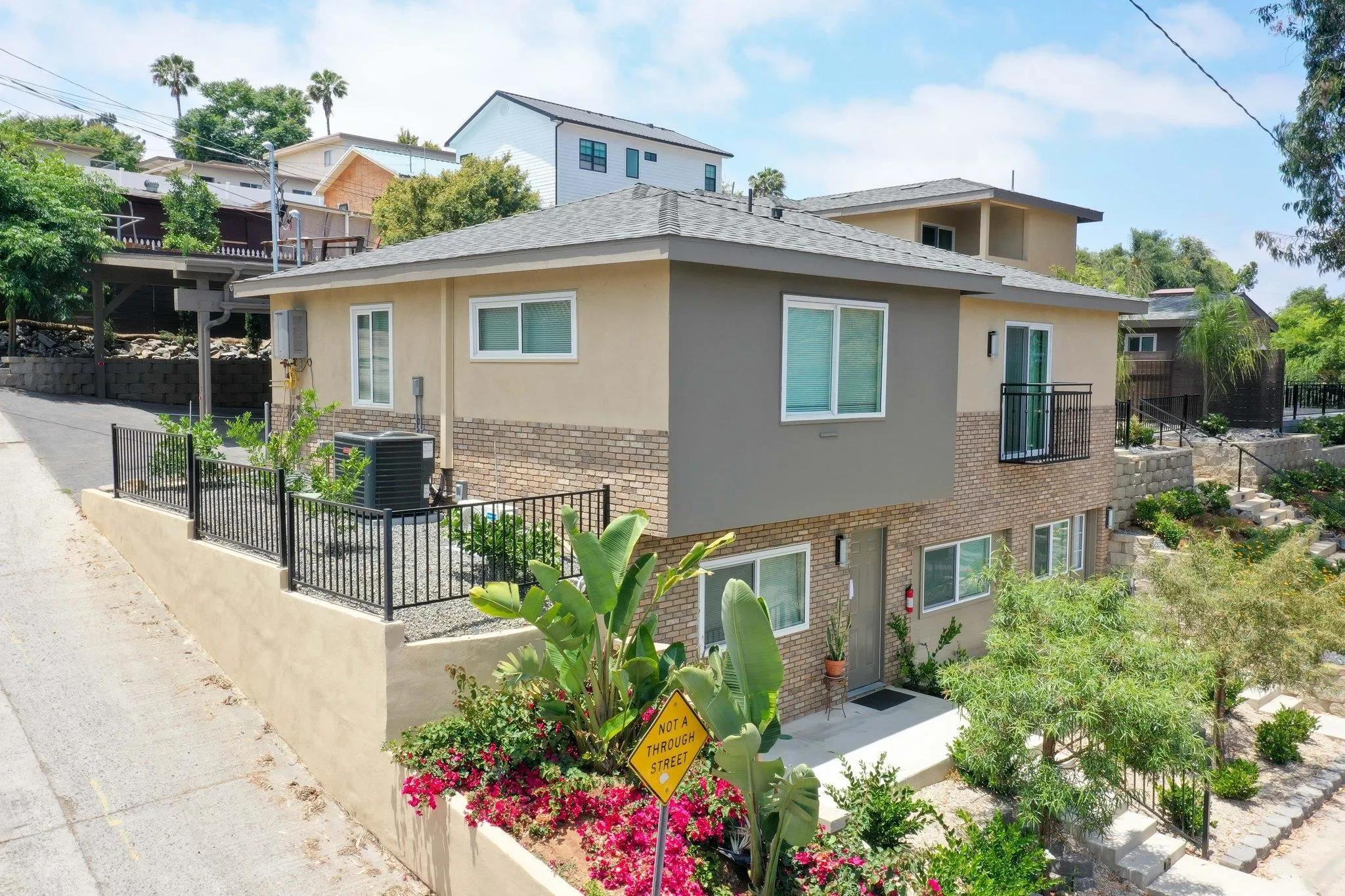 307-21 S Grape St, Escondido Ca 92025 | Multi Family 38