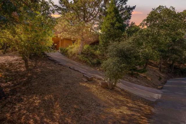 1275 Canyon Drive, Julian Ca 92036 | Detached 43