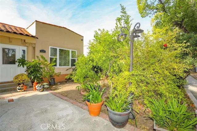 1207 Winchester Avenue, Glendale Ca 91201 | Detached 46