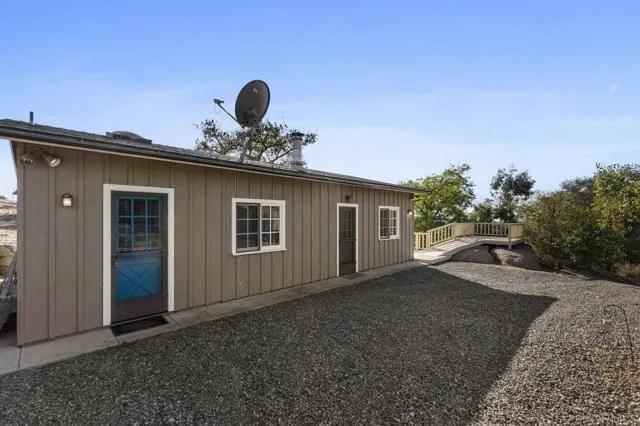 31123 Manzanita Crest Road, Valley Center Ca 92082 | Detached 13