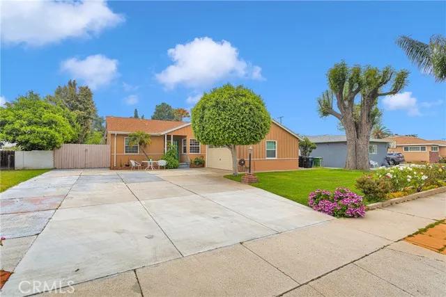 10956 Gloria Avenue, Granada Hills Ca 91344 | Detached 2