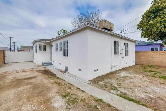 1110 N Pearl Avenue, Compton Ca 90221 | Detached 18