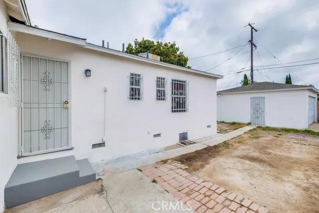 1110 N Pearl Avenue, Compton Ca 90221 | Detached 17