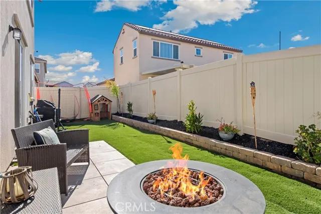 29125 Larch, Lake Elsinore Ca 92530 | Detached 23