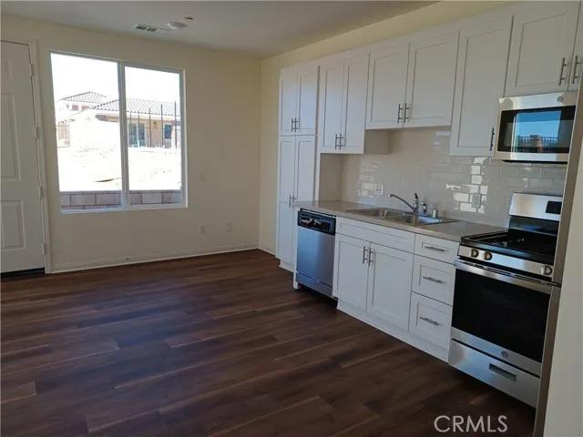 16850 Muscatel, Hesperia CA 92345 | Apartment 13