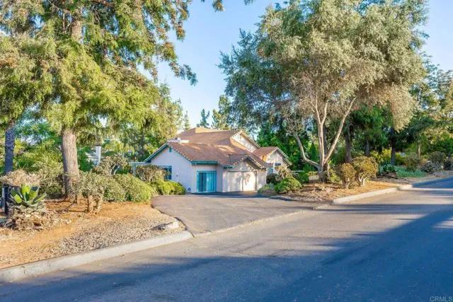 1692 Dewitt Estates Road, Alpine Ca 91901 | Detached 10