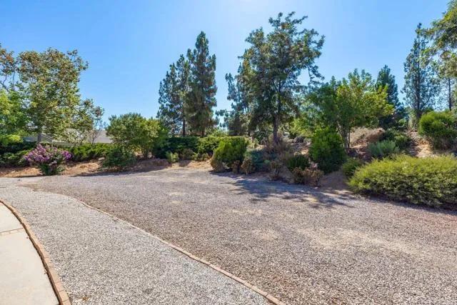 1692 Dewitt Estates Road, Alpine Ca 91901 | Detached 11