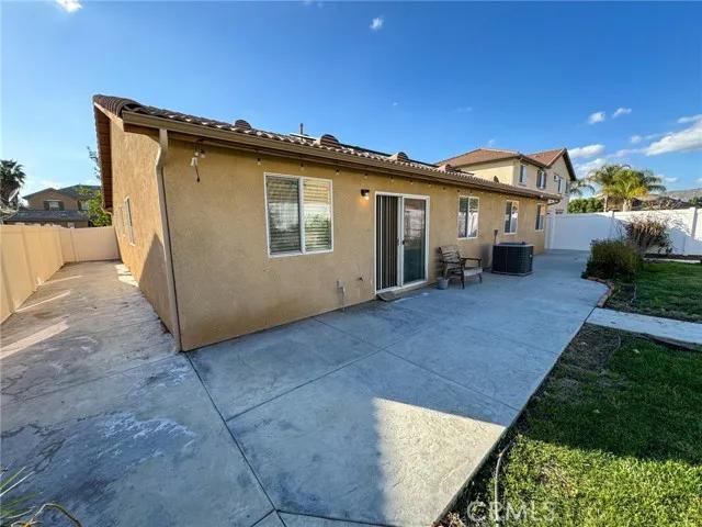 3083 Blue Cascade Drive, Perris CA 92571 | Detached 34