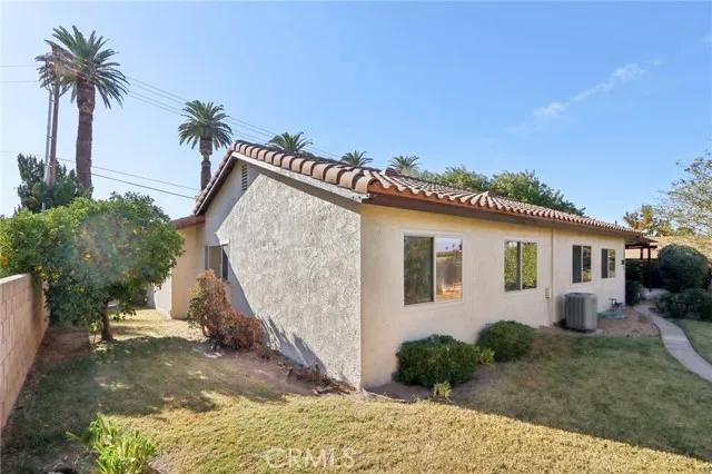 2727 Maude Street, Riverside Ca 92506 | Detached 36