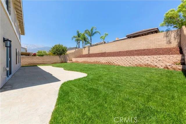 5949 Grizzly Way, Fontana Ca 92336 | Detached 30