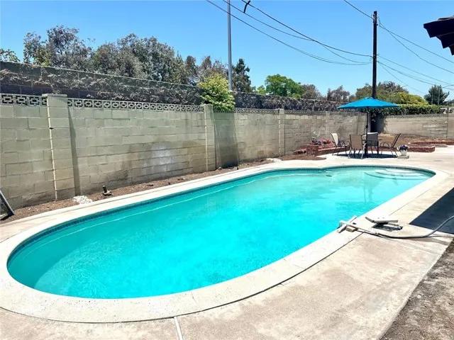 513 S Chantilly Street, Anaheim Ca 92806 | Detached 33