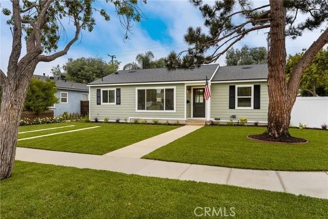 2069 N Greenbrier Road, Long Beach Ca 90815 | Detached 1