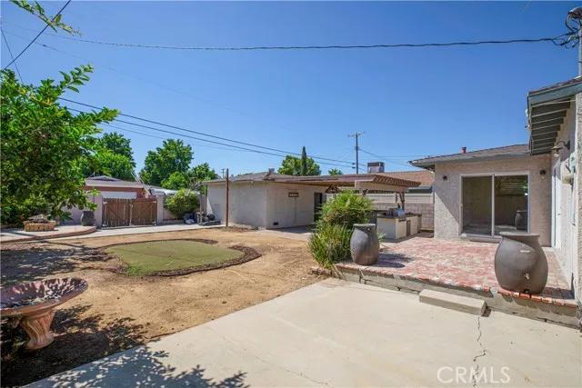 10207 Collett Ave, North Hills Ca 91343 | Detached 18