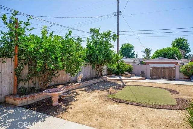 10207 Collett Ave, North Hills Ca 91343 | Detached 19