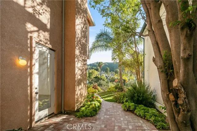 3623 Calle Joaquin, Calabasas Ca 91302 | Detached 28