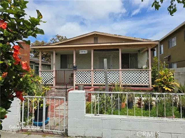 1916 Pasadena Ave, Long Beach Ca 90806 | Detached 0