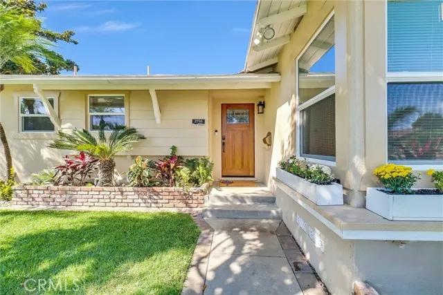 2755 W Bridgeport Avenue, Anaheim Ca 92804 | Detached 5