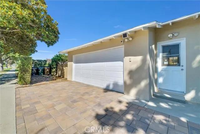 2755 W Bridgeport Avenue, Anaheim Ca 92804 | Detached 44