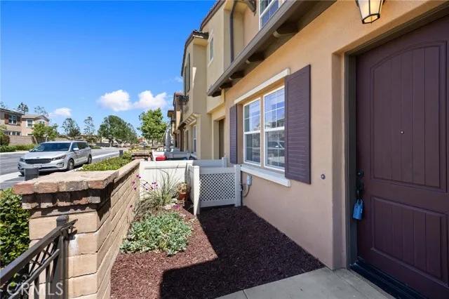 2924 E Via Fiano, Ontario Ca 91764 | Townhouse 1