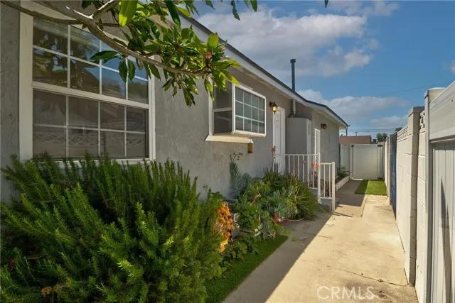 1805 W Random Drive, Anaheim Ca 92804 | Detached 21