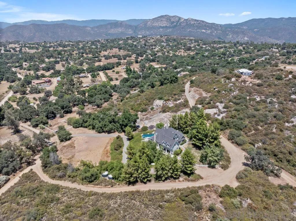 26691 Oak Trail Road, Valley Center Ca 92082 | Detached 55