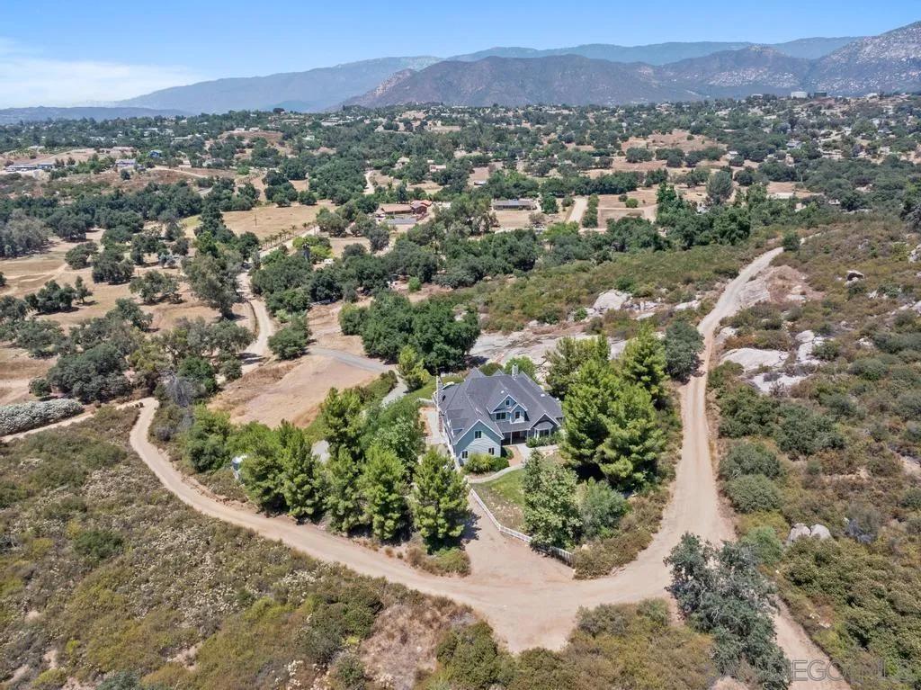 26691 Oak Trail Road, Valley Center Ca 92082 | Detached 54