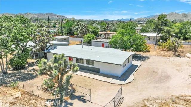 7184 Palm Avenue, Yucca Valley Ca 92284 | Detached 46