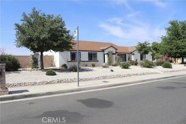 22192 Goshute Avenue, Apple Valley Ca 92307 | Detached 36