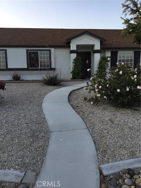 22192 Goshute Avenue, Apple Valley Ca 92307 | Detached 2