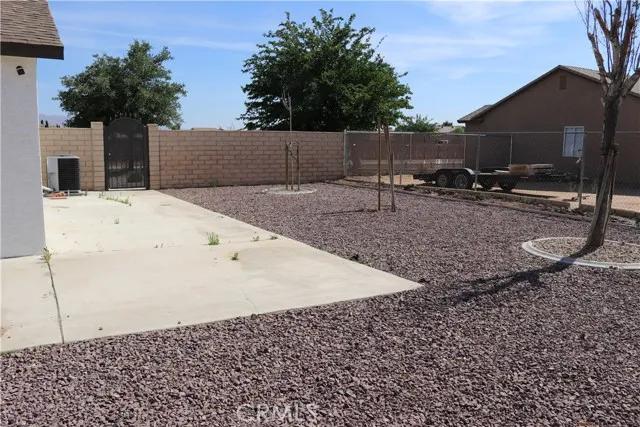 22192 Goshute Avenue, Apple Valley Ca 92307 | Detached 59