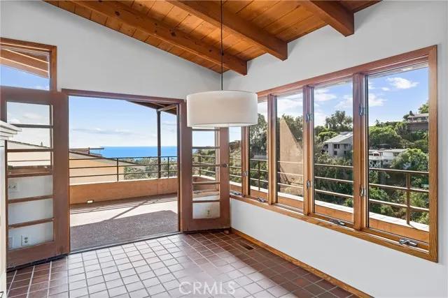 967 Meadowlark Lane, Laguna Beach Ca 92651 | Detached 4