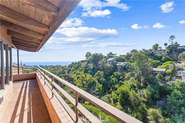 967 Meadowlark Lane, Laguna Beach Ca 92651 | Detached 6