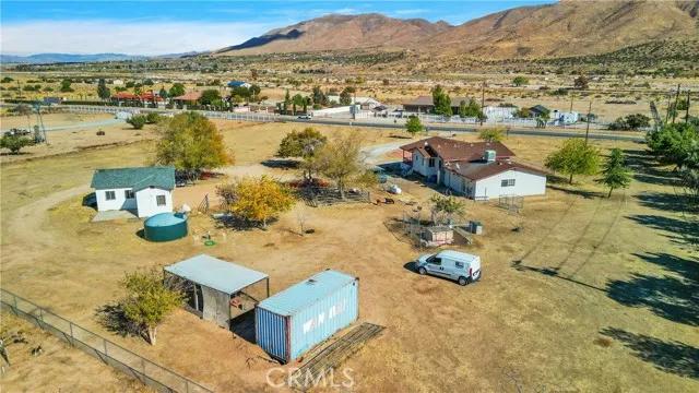 6022 Arrowhead Lake Road, Hesperia Ca 92345 | Detached 39